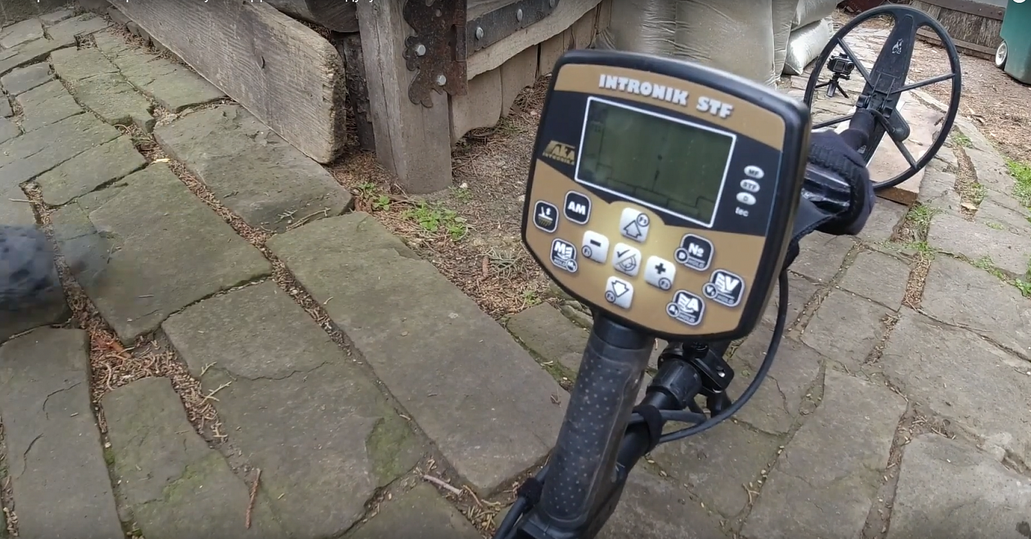 Разница между Интроник СТФ и Сигнум МФД: тест по воздуху