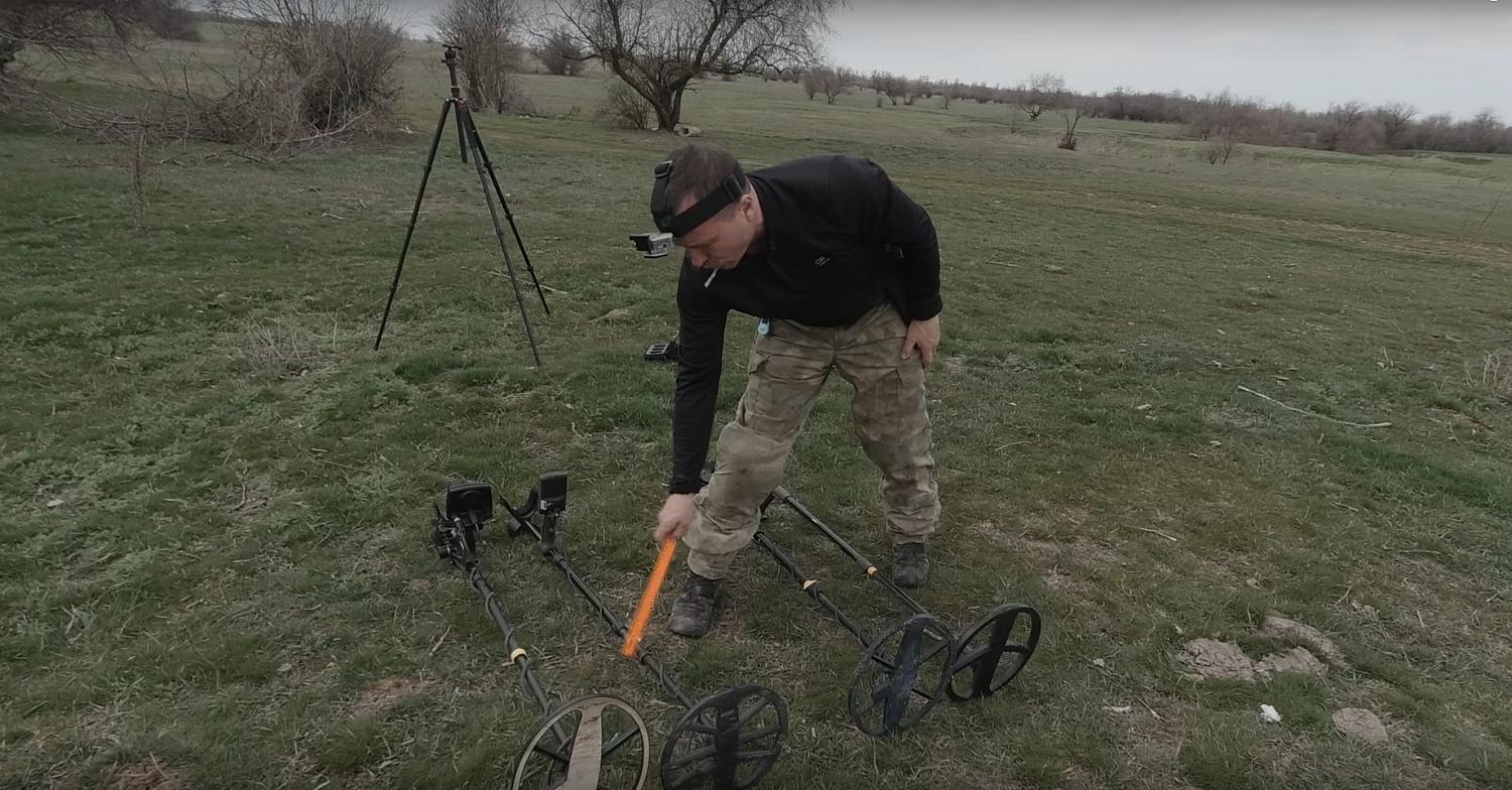 Потеря глубины цели в грунте: тесты на Intronic, Equinox, Signum, XP Deus